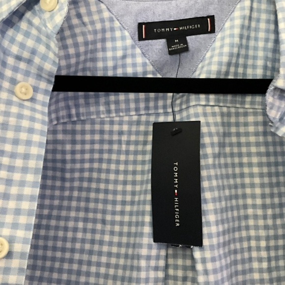 Tommy Hilfiger Light Blue Checkered Short Sleeve Shirt (New with Tag) Size M - Picture 3 of 3
